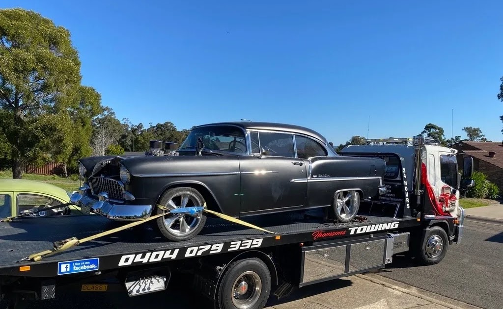 How Professional Towing Services Wallacia Keep Drivers Safe During Breakdowns