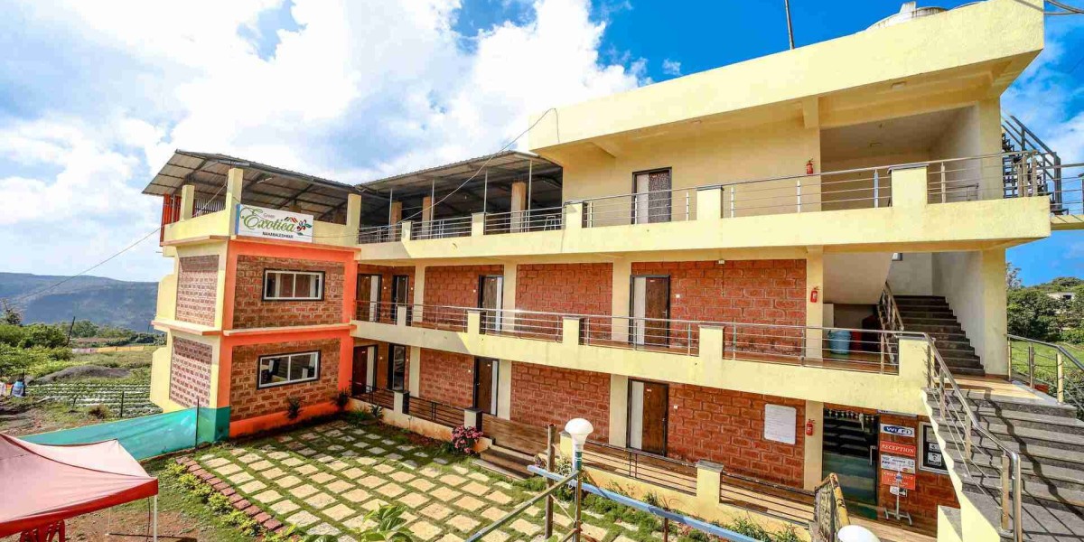 Luxury Hotel in Mahabaleshwar for a Refreshing Hill Station Escape