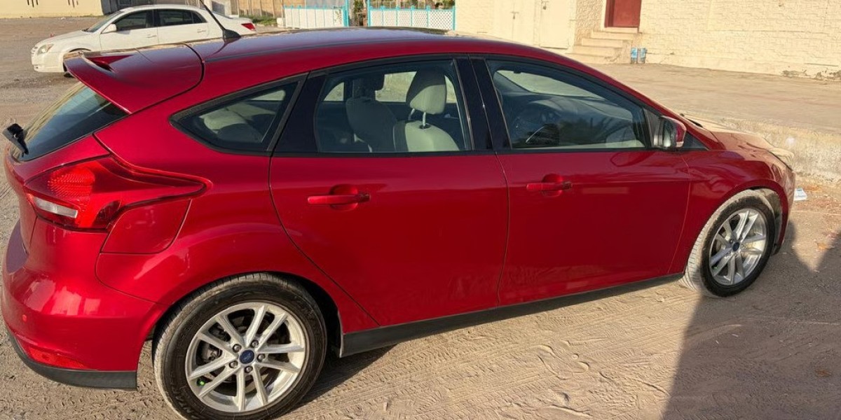 How Digital Car Listings Make Buying a Used Car Easier Online