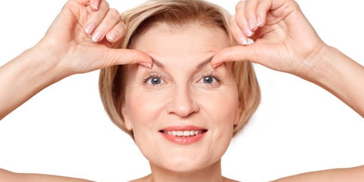 Advanced Approaches to Eye Bag Removal in Riyadh for Refreshed Eyes