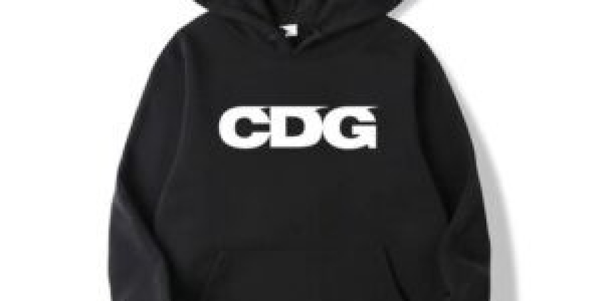 CDG Hoodie: A Complete Guide to the Heart Logo, Fit, Styling, and Buying Smart