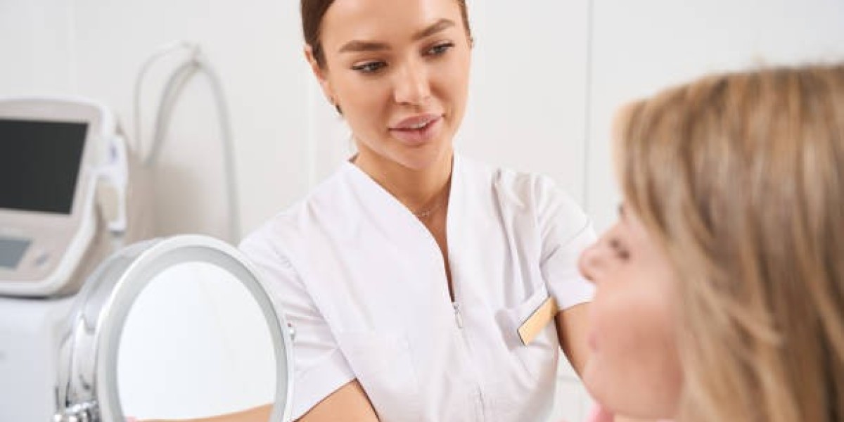 Dermatologist Treatments for Acne and Acne-Prone Skin in Riyadh
