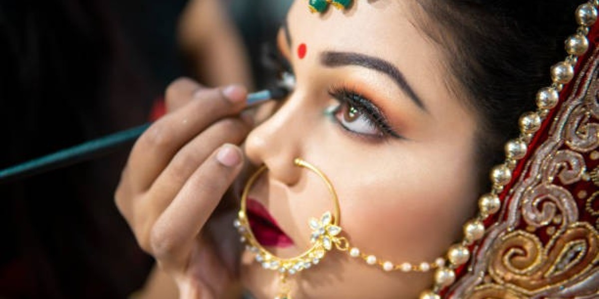 Top Bridal Makeup Artist in Noida And Professional Makeup Artist in Noida For for Personalized and Glamorous Looks - Dio