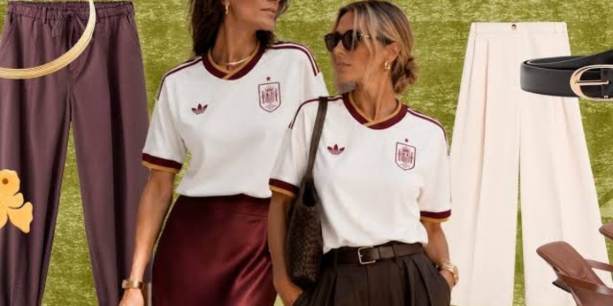 Tradición futbolística y elegancia en un solo diseño