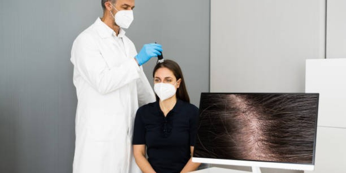 Reliable Trichologists for Hair Problems in Riyadh