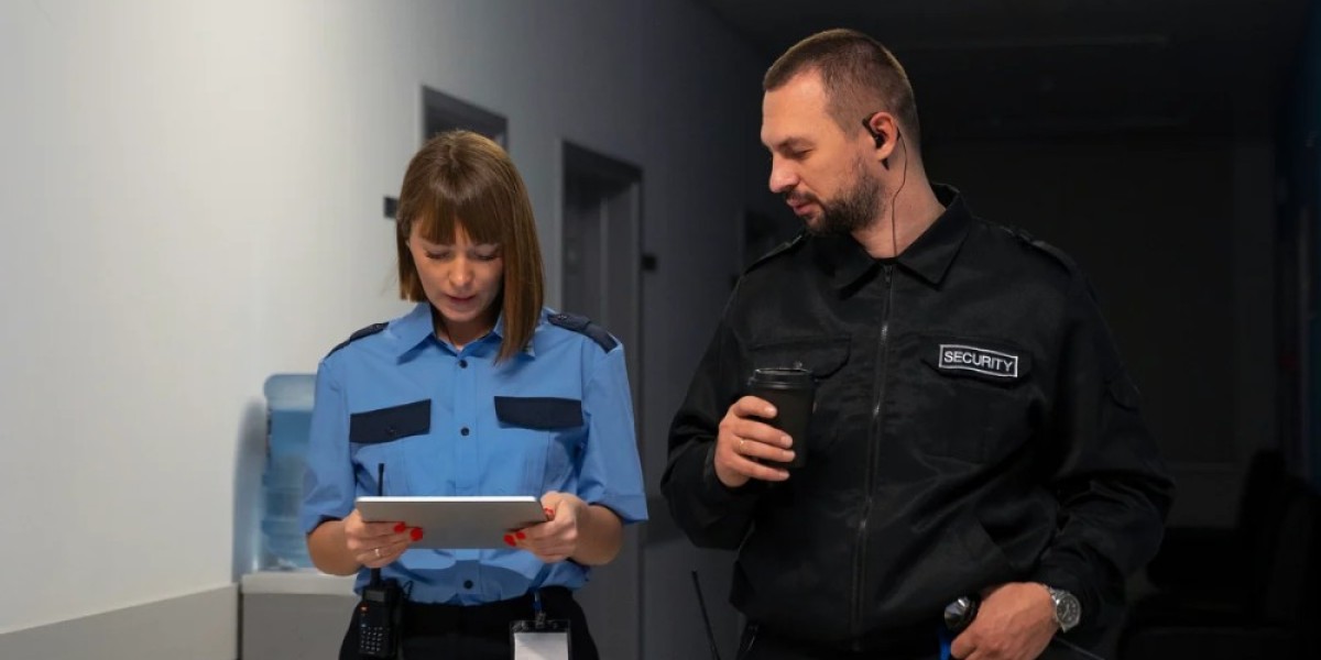 How Security Guard Teams Strengthen Commercial Protection