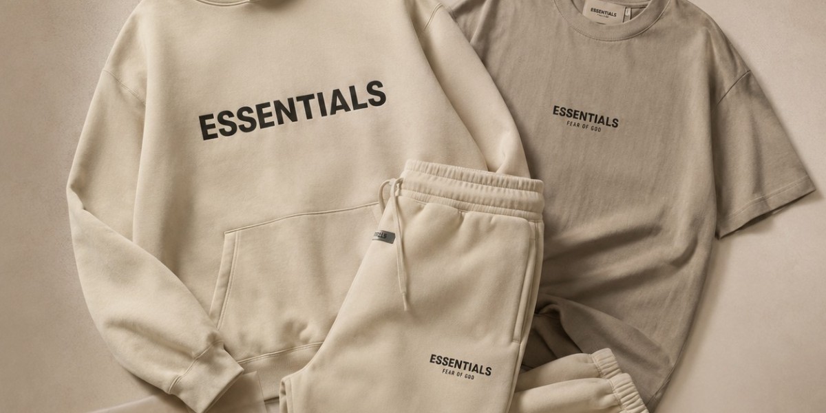 Explore Essentials Fashion for a Cleaner Streetwear Look