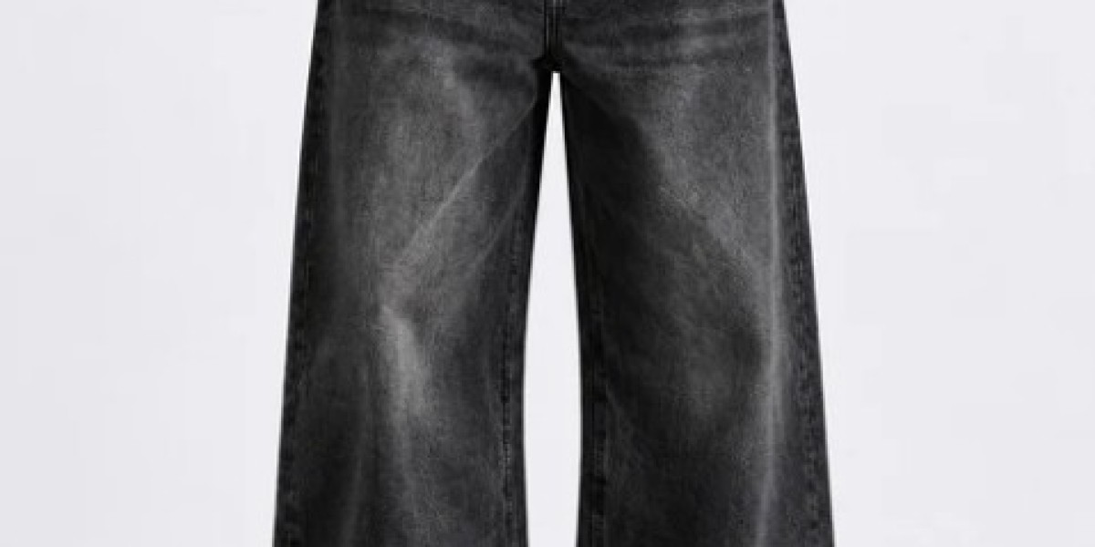Stylish Streetwear for Everyday Fashion